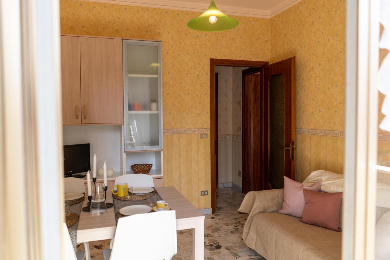 Ferienwohnung Pietra Ligure Downtown Convenience -Free Parking Exterior foto