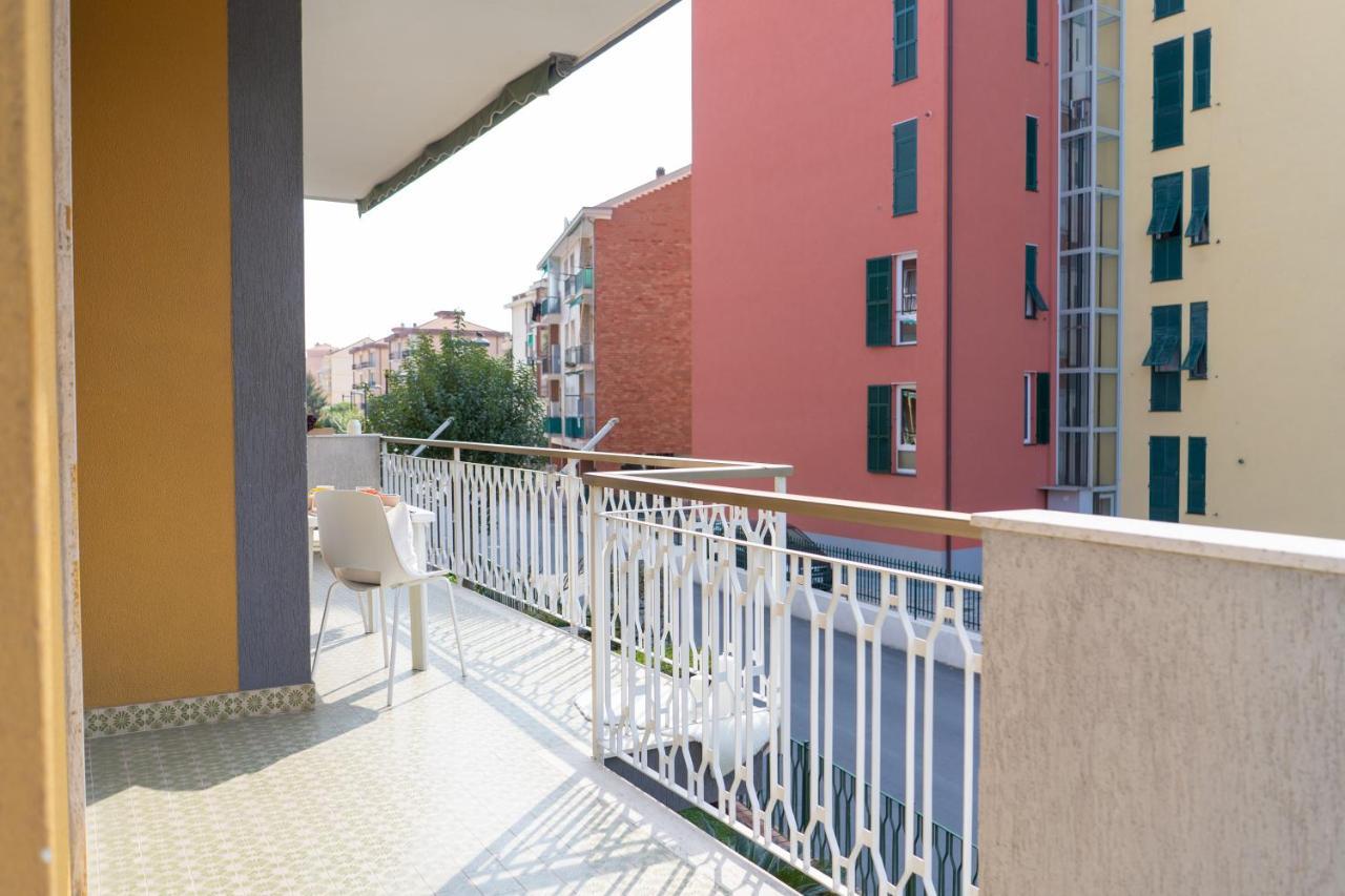 Ferienwohnung Pietra Ligure Downtown Convenience -Free Parking Exterior foto