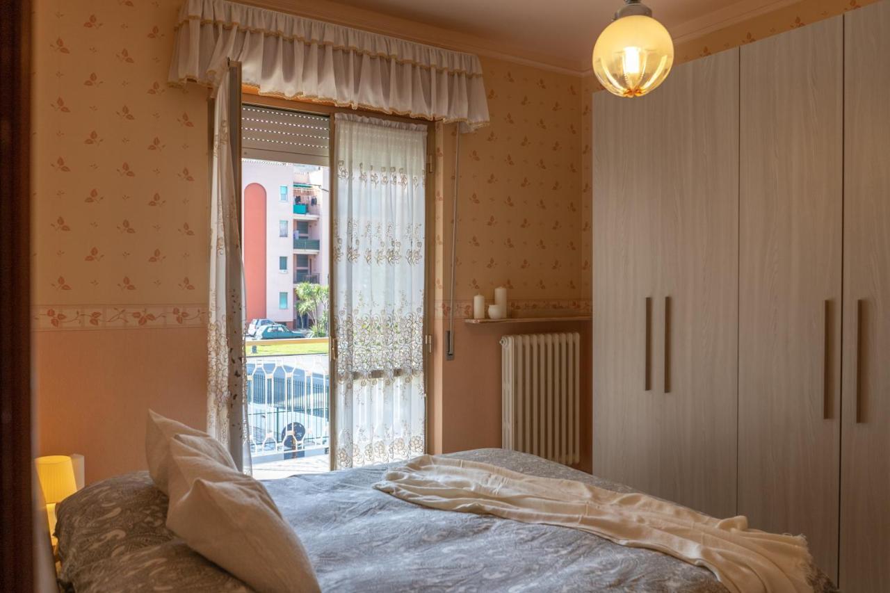 Ferienwohnung Pietra Ligure Downtown Convenience -Free Parking Exterior foto